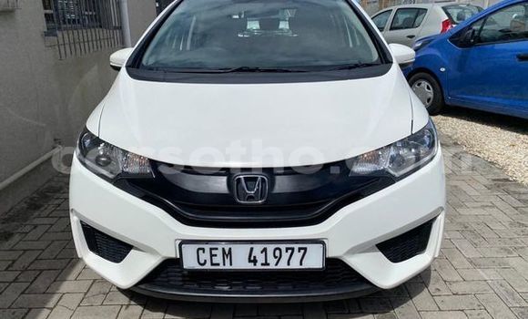 Acheter Occasion Voiture Honda Jazz Blanc à Maputsoe, Leribe Acheter Occasion Voiture Honda Jazz Blanc à Maputsoe, Leribe