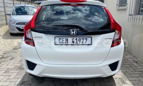 Acheter Occasion Voiture Honda Jazz Blanc à Maputsoe, Leribe Acheter Occasion Voiture Honda Jazz Blanc à Maputsoe, Leribe