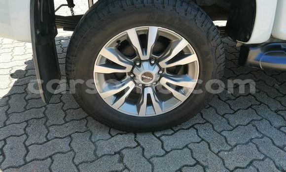 اشتري مستعمل Isuzu KB White سيارة في Maputsoe في Leribe اشتري مستعمل Isuzu KB White سيارة في Maputsoe في Leribe