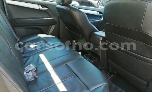 اشتري مستعمل Isuzu KB White سيارة في Maputsoe في Leribe اشتري مستعمل Isuzu KB White سيارة في Maputsoe في Leribe