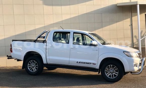 Buy Used Toyota Hilux White Car in Maputsoe in Leribe Buy Used Toyota Hilux White Car in Maputsoe in Leribe