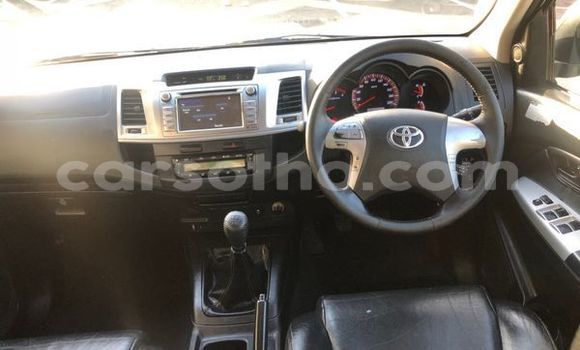 Buy Used Toyota Hilux White Car in Maputsoe in Leribe Buy Used Toyota Hilux White Car in Maputsoe in Leribe