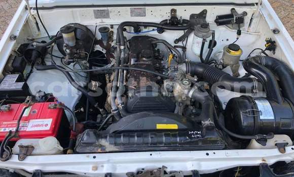 Acheter Occasion Voiture Toyota Hilux Blanc à Maseru, Maseru Acheter Occasion Voiture Toyota Hilux Blanc à Maseru, Maseru