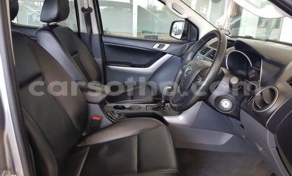 Buy Used Mazda BT-50 White Car in Maputsoe in Leribe Buy Used Mazda BT-50 White Car in Maputsoe in Leribe