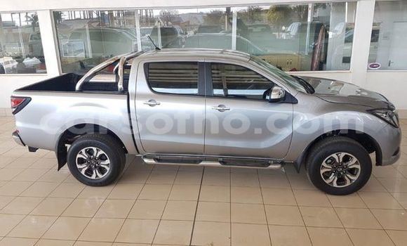Buy Used Mazda BT-50 White Car in Maputsoe in Leribe Buy Used Mazda BT-50 White Car in Maputsoe in Leribe