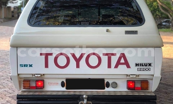 Acheter Occasion Voiture Toyota Hilux Blanc à Maseru, Maseru Acheter Occasion Voiture Toyota Hilux Blanc à Maseru, Maseru