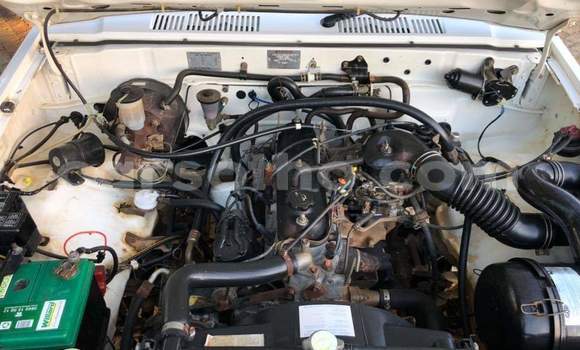 Acheter Occasion Voiture Toyota Hilux Blanc à Maseru, Maseru Acheter Occasion Voiture Toyota Hilux Blanc à Maseru, Maseru