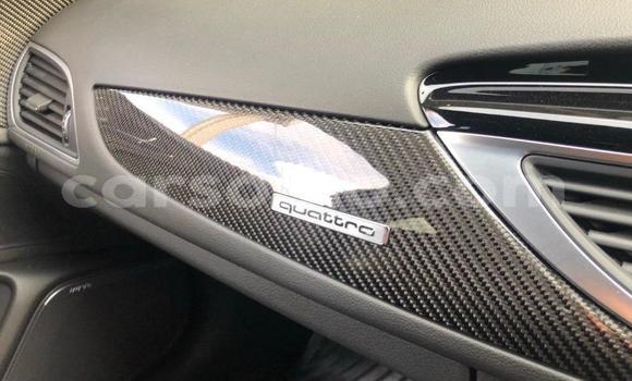 اشتري مستعمل Audi RS6 Beige سيارة في Maputsoe في Leribe اشتري مستعمل Audi RS6 Beige سيارة في Maputsoe في Leribe