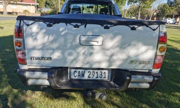 اشتري مستعمل Mazda BT-50 White سيارة في Maputsoe في Leribe اشتري مستعمل Mazda BT-50 White سيارة في Maputsoe في Leribe