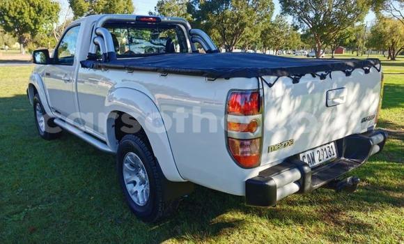 اشتري مستعمل Mazda BT-50 White سيارة في Maputsoe في Leribe اشتري مستعمل Mazda BT-50 White سيارة في Maputsoe في Leribe
