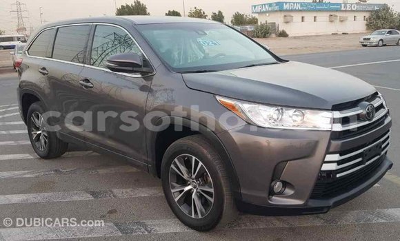 Buy Import Toyota Highlander Other Car in Import - Dubai in Maseru Buy Import Toyota Highlander Other Car in Import - Dubai in Maseru