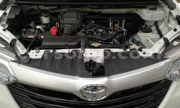 Sayi Na hannu Toyota Avanza White Mota in Quthing a Butha-Buthe Sayi Na hannu Toyota Avanza White Mota in Quthing a Butha-Buthe