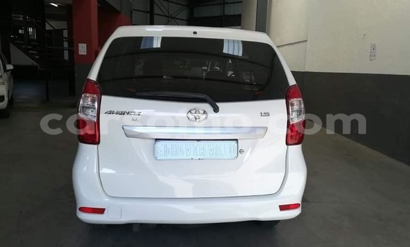 Sayi Na hannu Toyota Avanza White Mota in Quthing a Butha-Buthe Sayi Na hannu Toyota Avanza White Mota in Quthing a Butha-Buthe