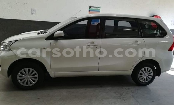 Sayi Na hannu Toyota Avanza White Mota in Quthing a Butha-Buthe Sayi Na hannu Toyota Avanza White Mota in Quthing a Butha-Buthe