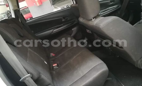 Sayi Na hannu Toyota Avanza White Mota in Quthing a Butha-Buthe Sayi Na hannu Toyota Avanza White Mota in Quthing a Butha-Buthe