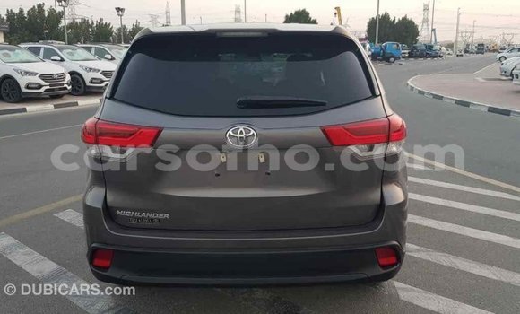Buy Import Toyota Highlander Other Car in Import - Dubai in Maseru Buy Import Toyota Highlander Other Car in Import - Dubai in Maseru