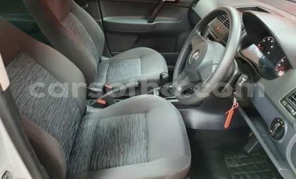 Acheter Occasion Voiture Volkswagen Polo Blanc à Maseru, Maseru Acheter Occasion Voiture Volkswagen Polo Blanc à Maseru, Maseru