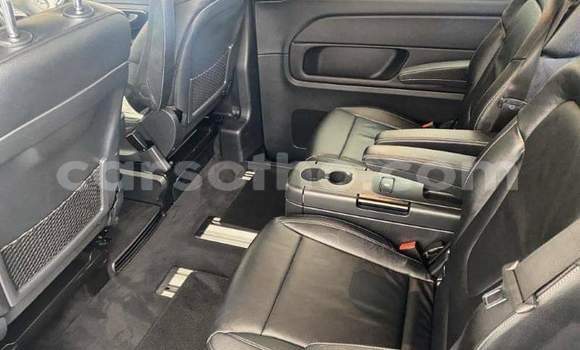 Sayi Na hannu Mercedes-Benz V-klasse Silver Mota in Maseru a Maseru Sayi Na hannu Mercedes-Benz V-klasse Silver Mota in Maseru a Maseru