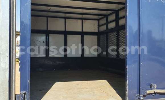 Sayi Na hannu Toyota Dyna Blue Mota in Maseru a Maseru Sayi Na hannu Toyota Dyna Blue Mota in Maseru a Maseru