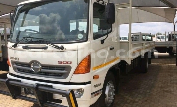 Sayi Na hannu Hummer H3 White Mota in Maseru a Maseru