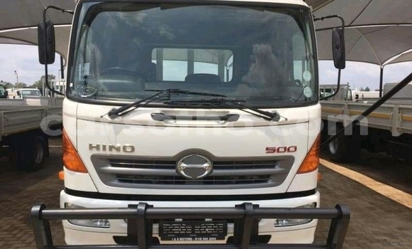 Acheter Occasion Voiture Hummer H3 Blanc à Maseru, Maseru Acheter Occasion Voiture Hummer H3 Blanc à Maseru, Maseru