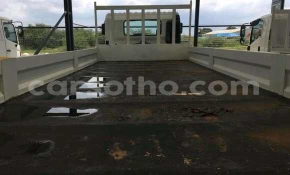 Acheter Occasion Voiture Hummer H3 Blanc à Maseru, Maseru Acheter Occasion Voiture Hummer H3 Blanc à Maseru, Maseru