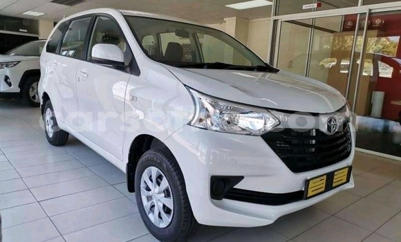 Sayi Na hannu Toyota Avanza White Mota in Maseru a Maseru Sayi Na hannu Toyota Avanza White Mota in Maseru a Maseru