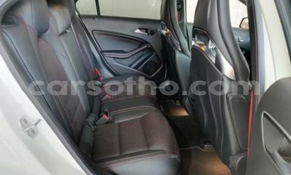 Acheter Occasion Voiture Mercedes-Benz A-klasse AMG Blanc à Maseru, Maseru Acheter Occasion Voiture Mercedes-Benz A-klasse AMG Blanc à Maseru, Maseru