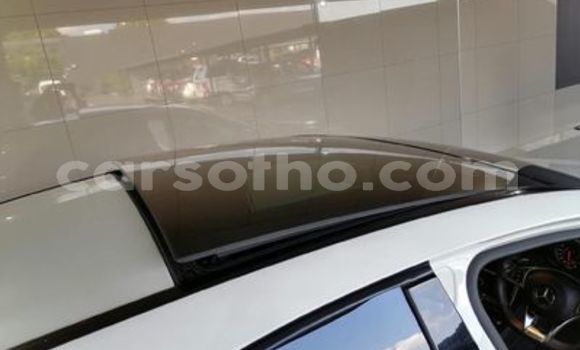 Acheter Occasion Voiture Mercedes-Benz A-klasse AMG Blanc à Maseru, Maseru Acheter Occasion Voiture Mercedes-Benz A-klasse AMG Blanc à Maseru, Maseru