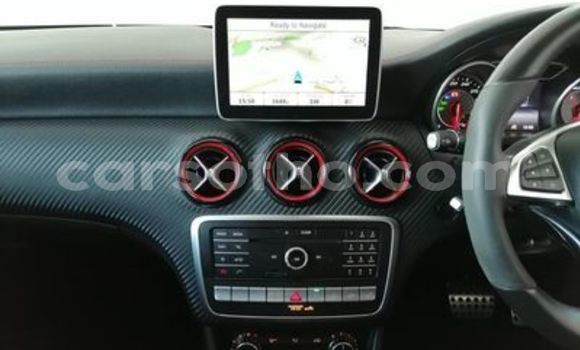 Acheter Occasion Voiture Mercedes-Benz A-klasse AMG Blanc à Maseru, Maseru Acheter Occasion Voiture Mercedes-Benz A-klasse AMG Blanc à Maseru, Maseru