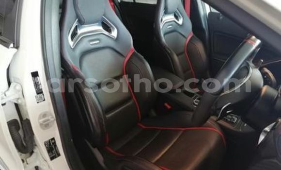 Acheter Occasion Voiture Mercedes-Benz A-klasse AMG Blanc à Maseru, Maseru Acheter Occasion Voiture Mercedes-Benz A-klasse AMG Blanc à Maseru, Maseru