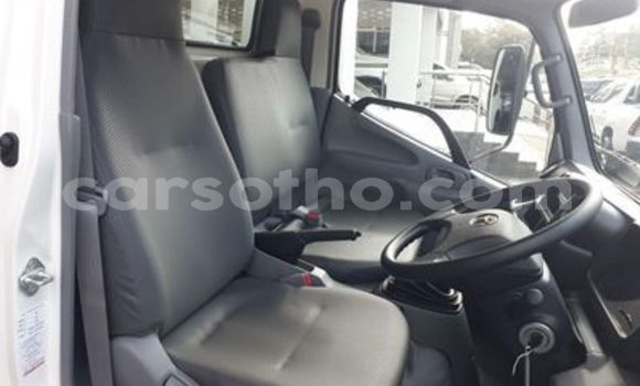 Sayi Na hannu Toyota Dyna White Mota in Maseru a Maseru Sayi Na hannu Toyota Dyna White Mota in Maseru a Maseru