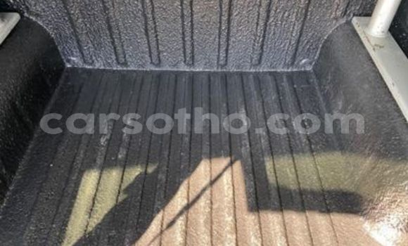 اشتري مستعمل Nissan Hardbody White سيارة في Maseru في Maseru اشتري مستعمل Nissan Hardbody White سيارة في Maseru في Maseru