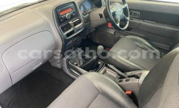 اشتري مستعمل Nissan Hardbody White سيارة في Maseru في Maseru اشتري مستعمل Nissan Hardbody White سيارة في Maseru في Maseru