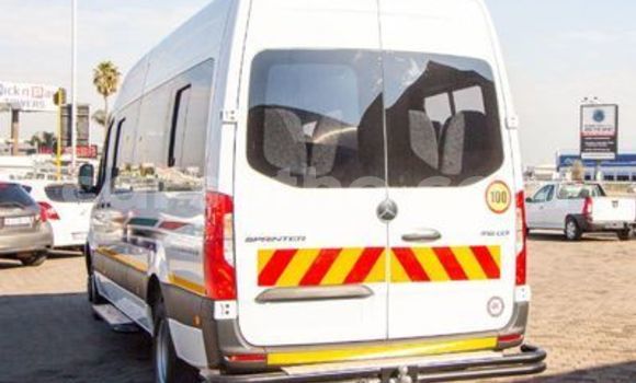 Acheter Occasion Voiture Mercedes-Benz Viano Blanc à Maseru, Maseru Acheter Occasion Voiture Mercedes-Benz Viano Blanc à Maseru, Maseru