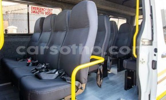 Acheter Occasion Voiture Mercedes-Benz Viano Blanc à Maseru, Maseru Acheter Occasion Voiture Mercedes-Benz Viano Blanc à Maseru, Maseru