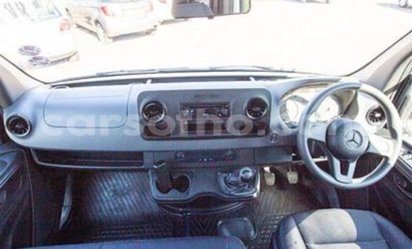 Acheter Occasion Voiture Mercedes-Benz Viano Blanc à Maseru, Maseru Acheter Occasion Voiture Mercedes-Benz Viano Blanc à Maseru, Maseru