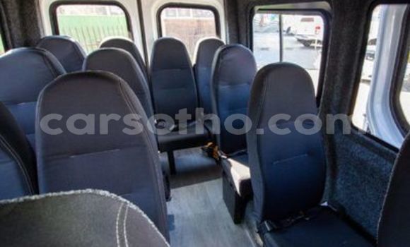 Acheter Occasion Voiture Mercedes-Benz Viano Blanc à Maseru, Maseru Acheter Occasion Voiture Mercedes-Benz Viano Blanc à Maseru, Maseru