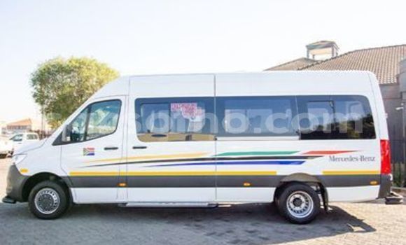 Acheter Occasion Voiture Mercedes-Benz Viano Blanc à Maseru, Maseru Acheter Occasion Voiture Mercedes-Benz Viano Blanc à Maseru, Maseru