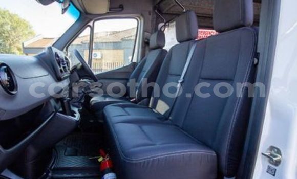 Acheter Occasion Voiture Mercedes-Benz Viano Blanc à Maseru, Maseru Acheter Occasion Voiture Mercedes-Benz Viano Blanc à Maseru, Maseru