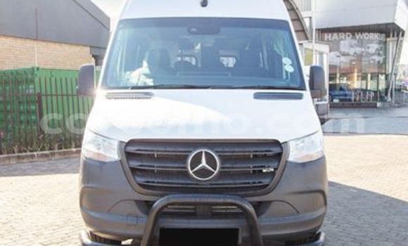 Acheter Occasion Voiture Mercedes-Benz Viano Blanc à Maseru, Maseru Acheter Occasion Voiture Mercedes-Benz Viano Blanc à Maseru, Maseru