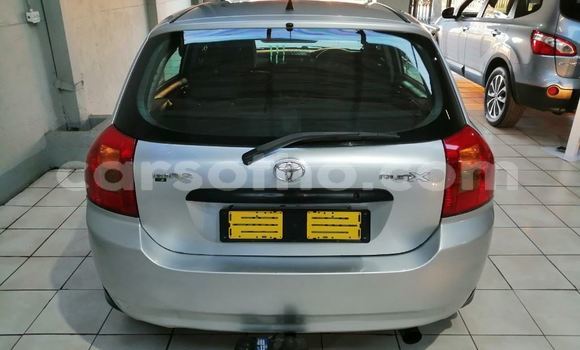 Sayi Na hannu Toyota Runx Silver Mota in Maseru a Maseru Sayi Na hannu Toyota Runx Silver Mota in Maseru a Maseru