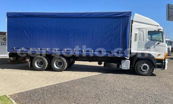 Acheter Occasion Voiture Toyota Dyna Blanc à Maputsoa, Leribe Acheter Occasion Voiture Toyota Dyna Blanc à Maputsoa, Leribe