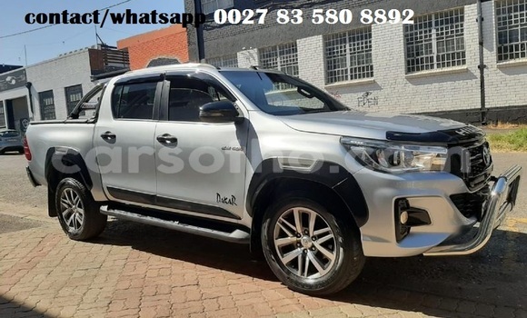 اشتري مستعمل Toyota Hilux Silver سيارة في Maseru في Maseru اشتري مستعمل Toyota Hilux Silver سيارة في Maseru في Maseru