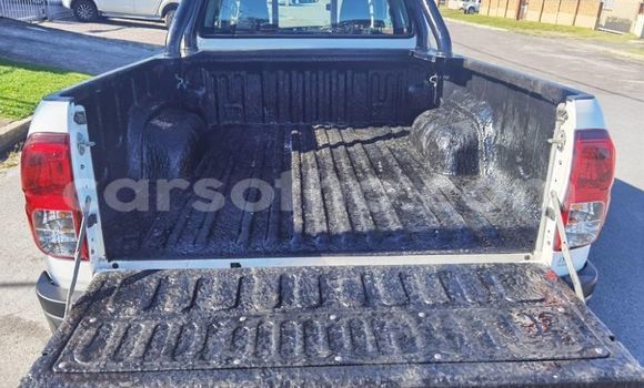 اشتري مستعمل Toyota Hilux White سيارة في Maseru في Maseru اشتري مستعمل Toyota Hilux White سيارة في Maseru في Maseru