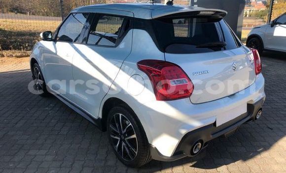 Buy Used Suzuki Swift White Car in Maputsoe in Leribe Buy Used Suzuki Swift White Car in Maputsoe in Leribe