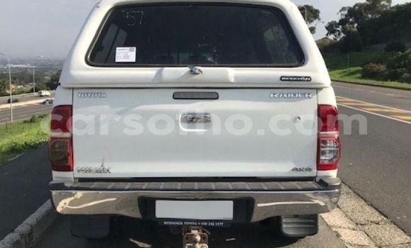 Acheter Occasion Voiture Toyota Hilux Blanc à Maseru, Maseru Acheter Occasion Voiture Toyota Hilux Blanc à Maseru, Maseru