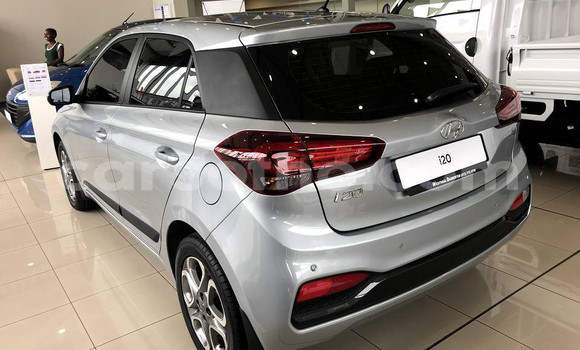 Sayi Na hannu Hyundai i20 Silver Mota in Maputsoa a Leribe Sayi Na hannu Hyundai i20 Silver Mota in Maputsoa a Leribe