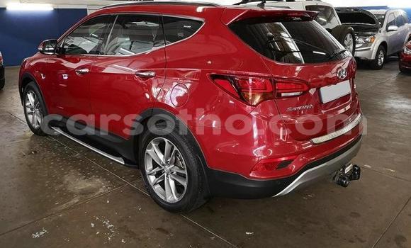 Sayi Na hannu Hyundai Santa Fe Red Mota in Maseru a Maseru Sayi Na hannu Hyundai Santa Fe Red Mota in Maseru a Maseru