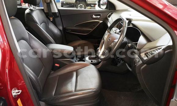 Sayi Na hannu Hyundai Santa Fe Red Mota in Maseru a Maseru Sayi Na hannu Hyundai Santa Fe Red Mota in Maseru a Maseru